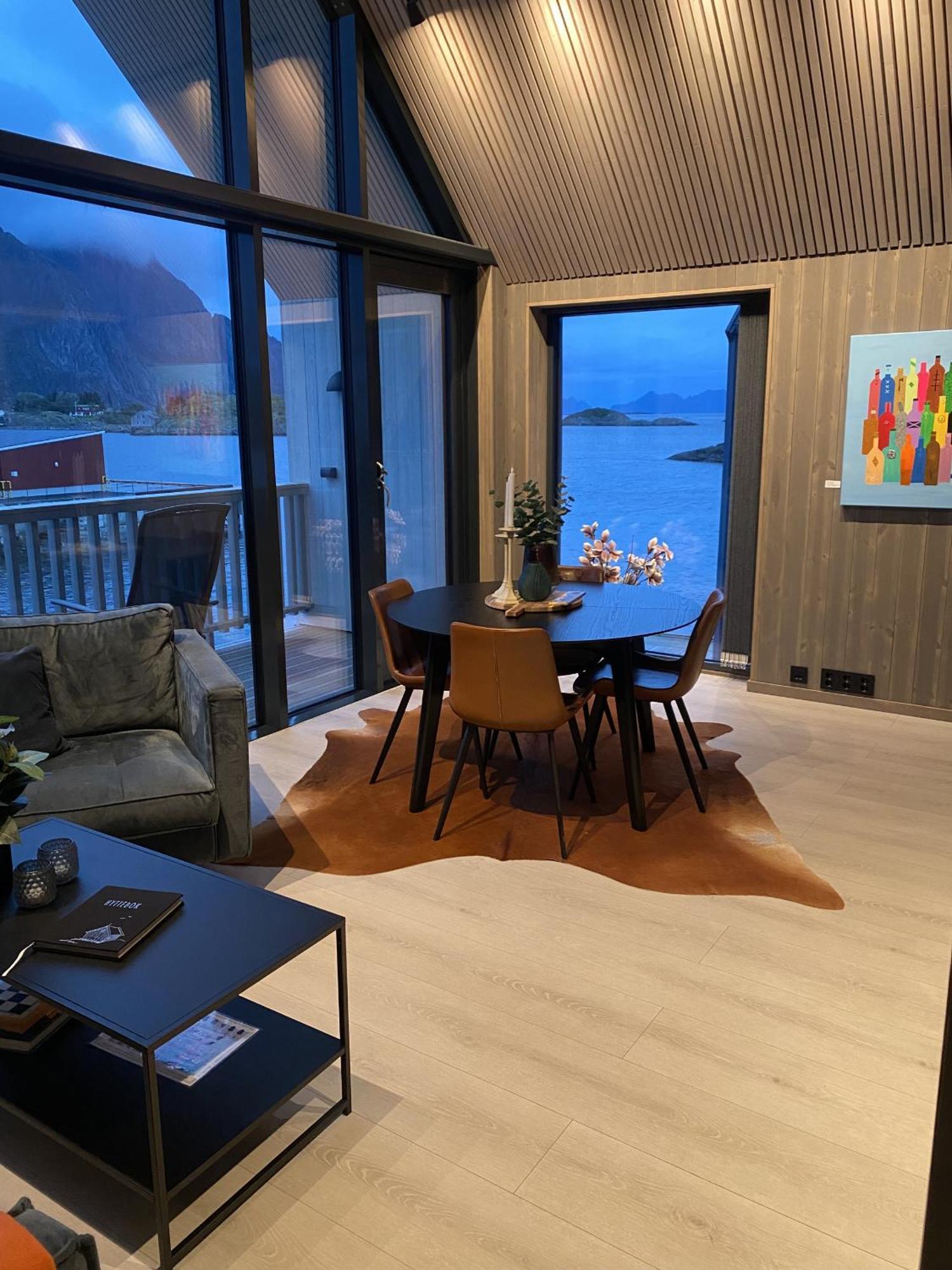Ny Leilighet I Henningsvaer! Dış mekan fotoğraf